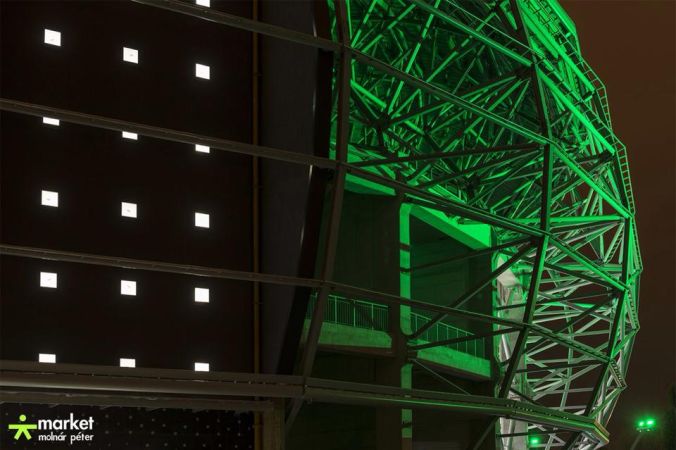 ÉPÍTÉSZETRŐL ÉS ELKÖTELEZETTSÉGRŐL AZ ÉPÜLŐ FRADI-STADION APPROPÓJÁN