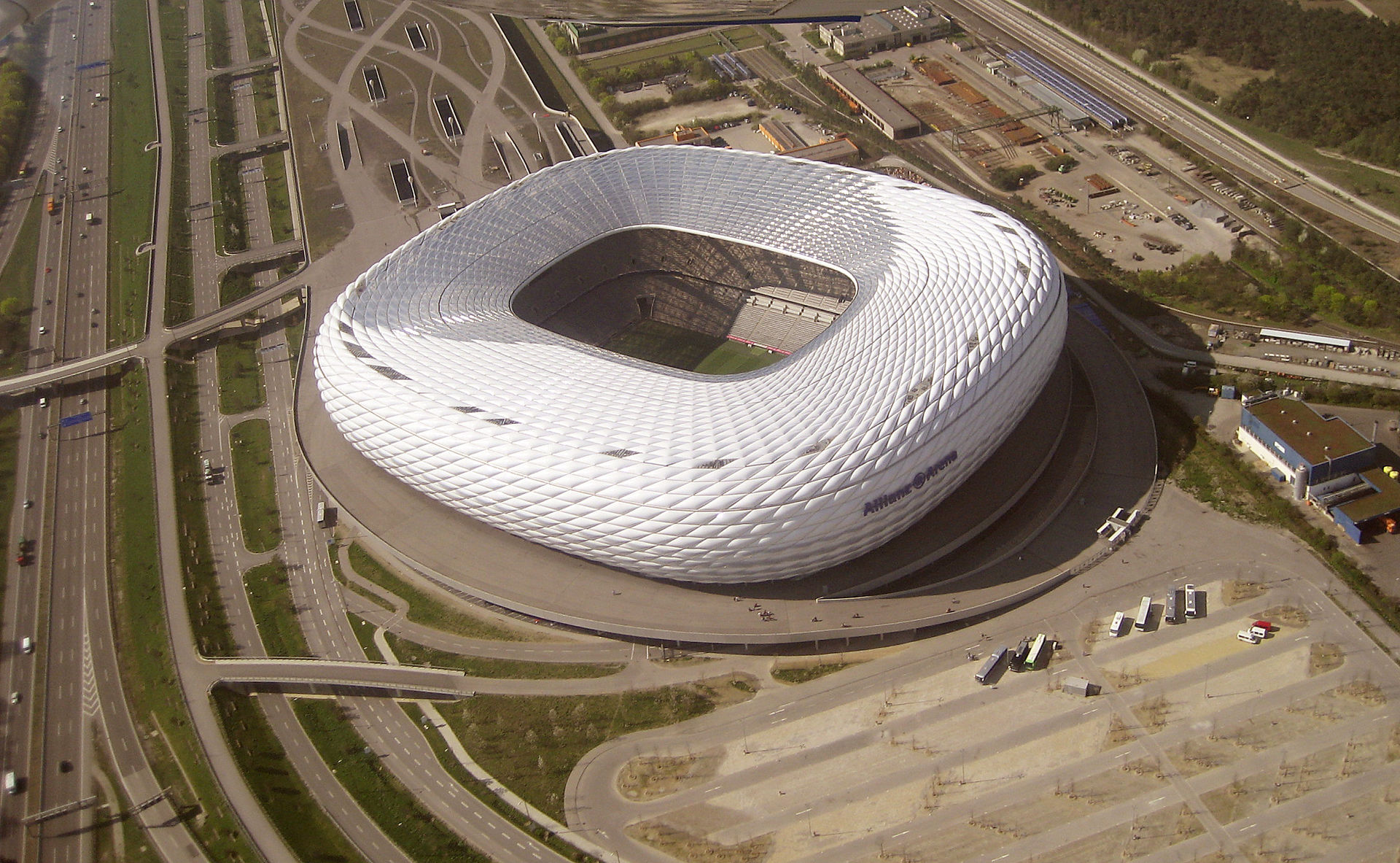Stadionok: tervpályázattal vagy anélkül