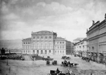 Kiskonferencia a Magyar Tudományos Akadémia székházáról,  az épület átadásának 150-edik évében