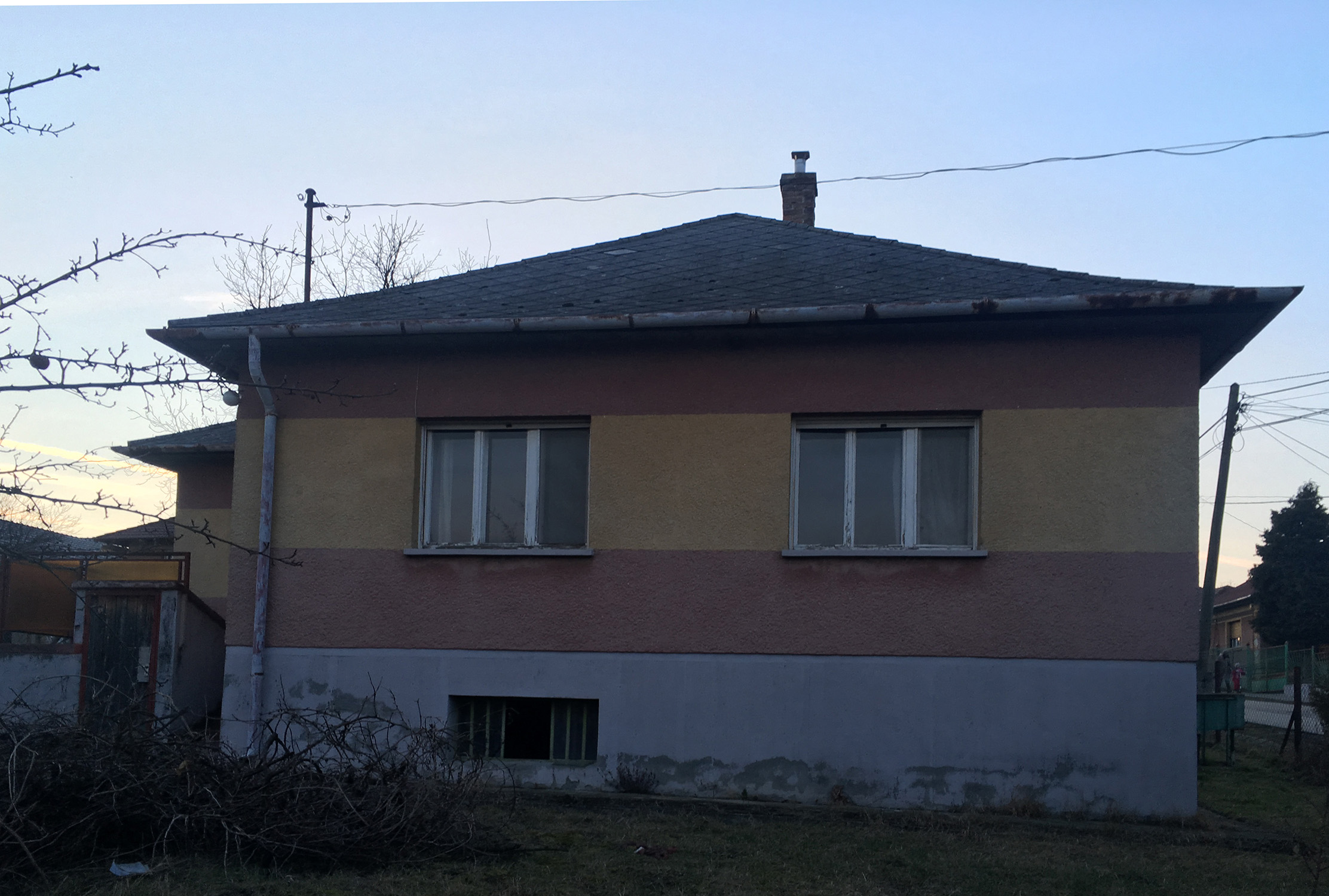 H-2053 Herceghalom, Petőfi Sándor utca 21., hrsz.: 87.