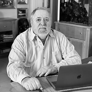 Elhunyt Zajovics András
