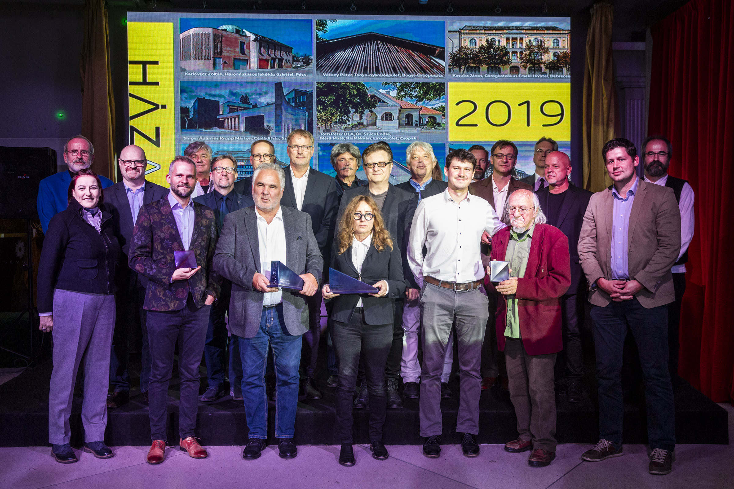 Év háza 2019: pécsi kis társasház és nagykőrösi piac