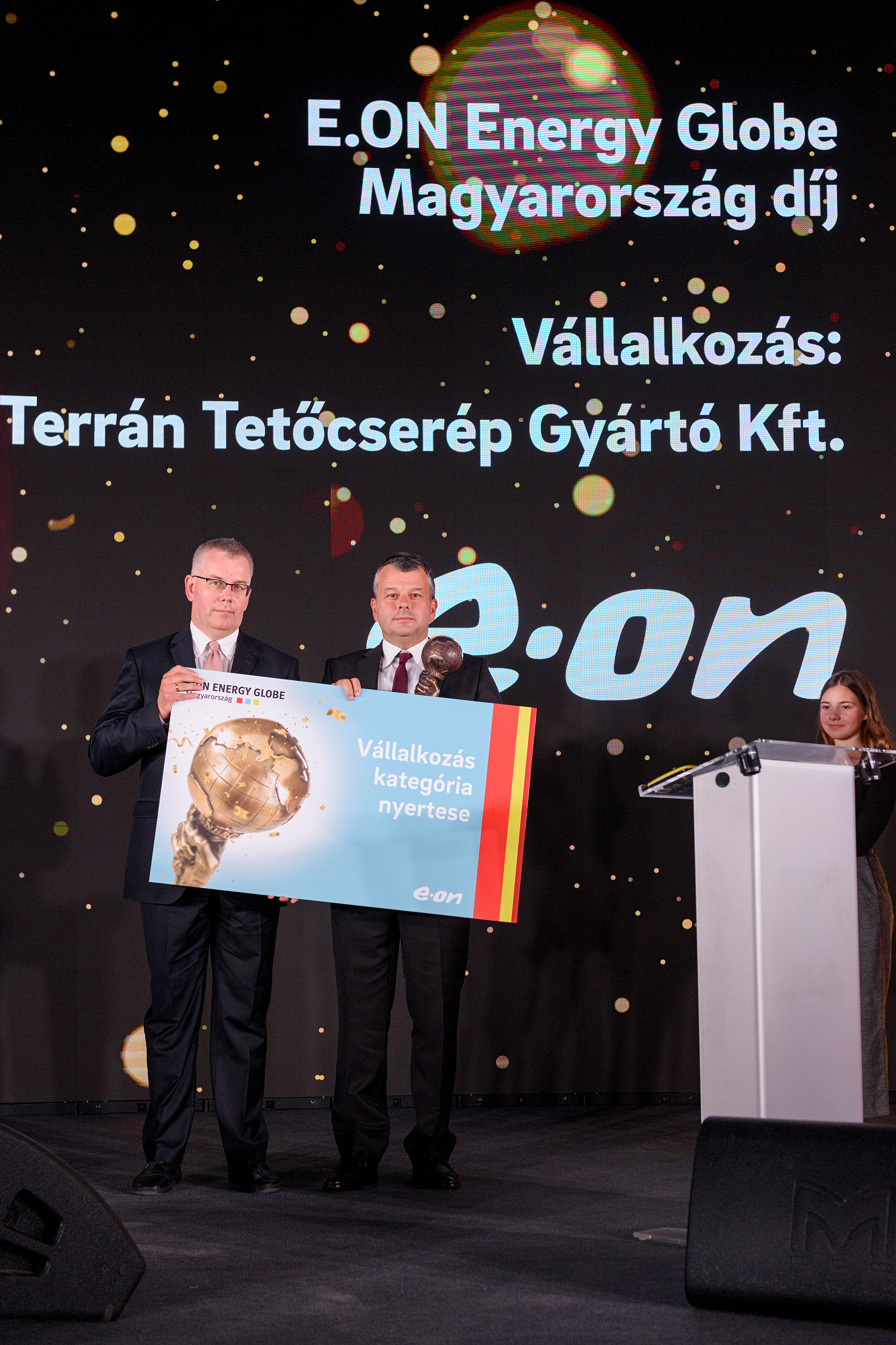 Energy Globe díjat nyert a Terrán GENERON napelemes tetőcserép