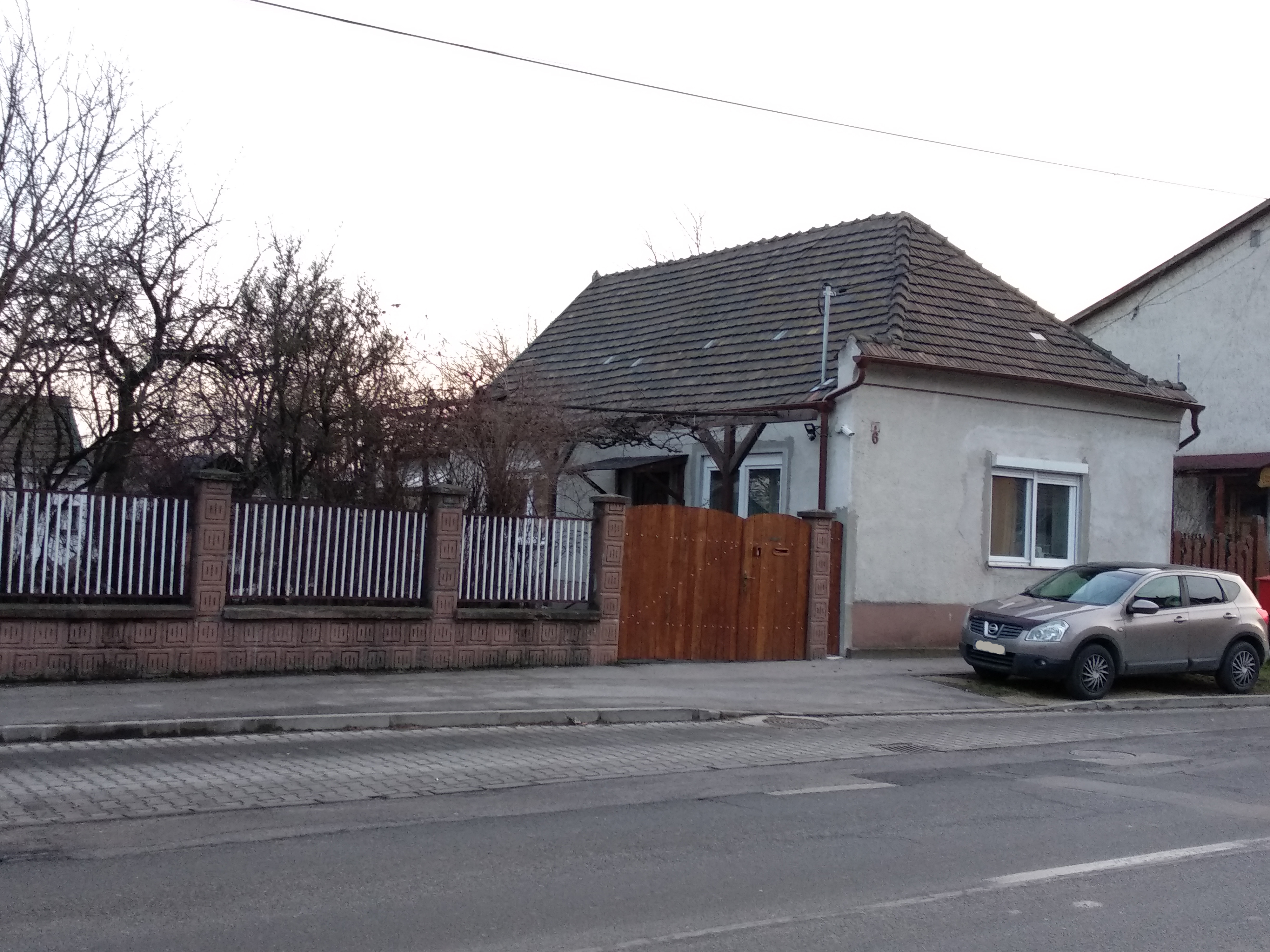 Tatabánya Károlyi Mihály utca 6.
