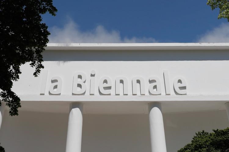 Csak 2021-ben rendezik meg a Velencei Nemzetközi Építészeti Biennálét