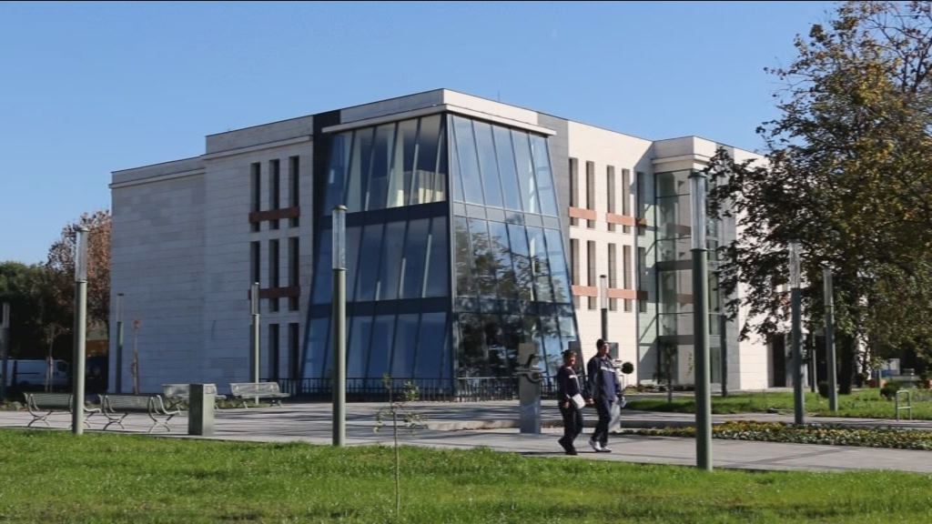 HAJDÚSZOBOSZLÓ MULTIFUNKCIÓS RENDEZVÉNYCSARNOK ÉPÍTÉSZETI ÖTLETPÁLYÁZAT EREDMÉNYHIRDETÉSE
