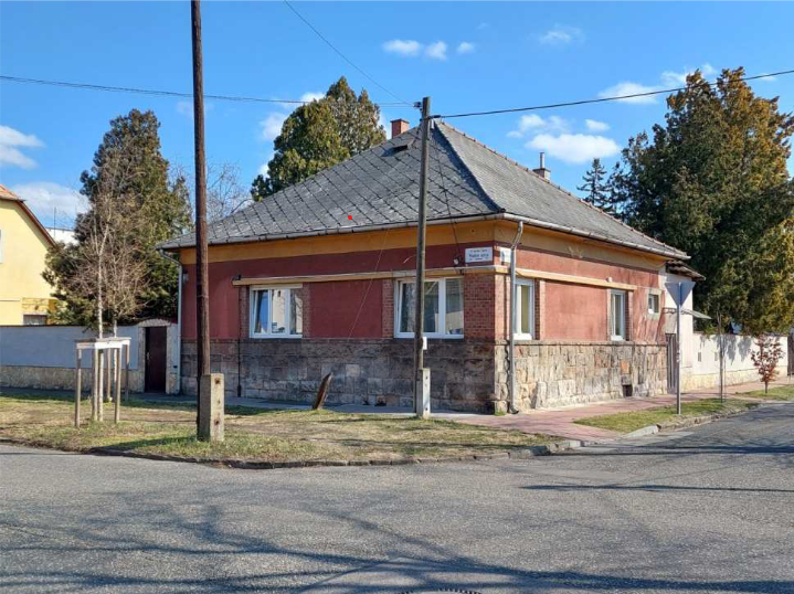 Budapest IV.ker. Újpest, Nádor utca 73.sz / Madách utca 2.sz.