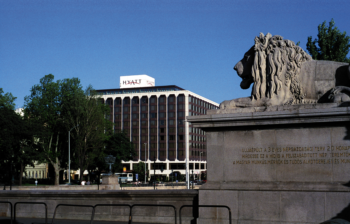Megújul a SOFITEL Hotel a pesti Dunaparton…