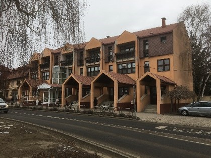 Kecel, Fő tér 4.
